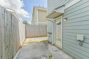 738 Redwing Pl Dr, Houston, TX 77009 - Photo 21