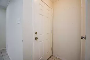 12660 Ashford Point Dr, Houston, TX 77082 - Photo 5