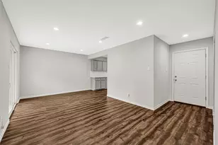2509 Pearland Ave, Pearland, TX 77581 - Photo 9