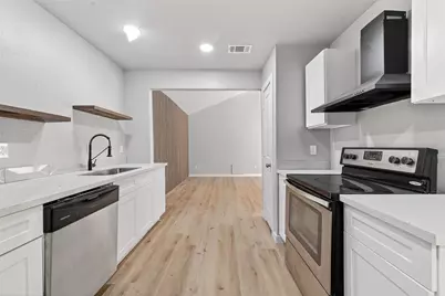 12815 Maxfield Drive, Houston, TX 77082 - Photo 17