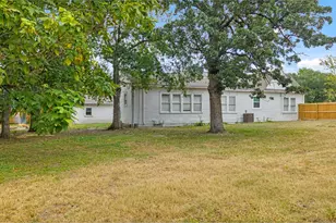 335 N Robb St, Trinity, TX 75862 - Photo 33