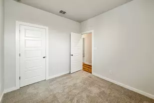 2104 Lost Timbers Dr, Conroe, TX 77304 - Photo 11