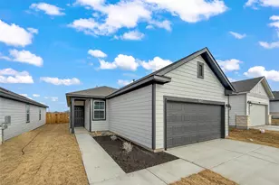 2104 Lost Timbers Dr, Conroe, TX 77304 - Photo 3