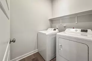 2104 Lost Timbers Dr, Conroe, TX 77304 - Photo 17