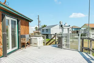 174 Sand Shoals Rd, Freeport, TX 77541 - Photo 5