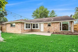 17223 Fife Ln, Webster, TX 77598 - Photo 13