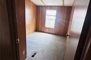 420 10th St, Hempstead, TX 77445 - Photo 27
