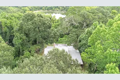 605 NE Clayton Street, Dayton, TX 77535 - Photo 17