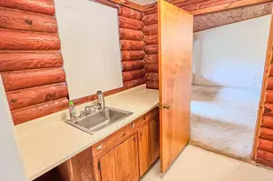 605 NE Clayton St, Dayton, TX 77535 - Photo 25