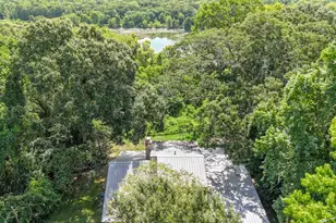 605 NE Clayton St, Dayton, TX 77535 - Photo 3
