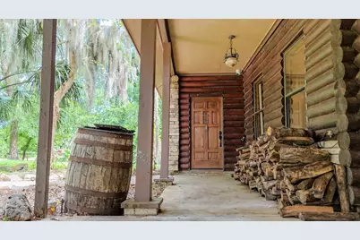 605 NE Clayton Street, Dayton, TX 77535 - Photo 11