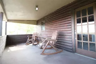 605 NE Clayton St, Dayton, TX 77535 - Photo 17