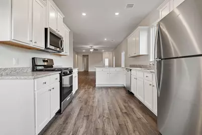 15446 Maple Terrace Drive, Conroe, TX 77303 - Photo 7