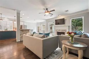 1327 Blackthorne Dr, Houston, TX 77094 - Photo 7