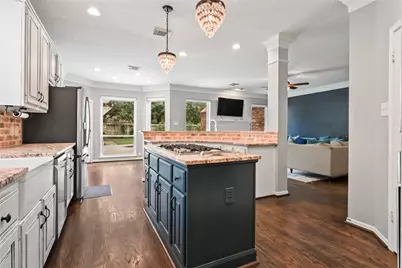 1327 Blackthorne Drive, Houston, TX 77094 - Photo 11