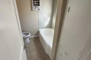 1164 W 24th Street W, Houston, TX 77008 - Photo 3