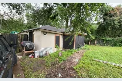 305 W End Street, Terrell, TX 75160 - Photo 1