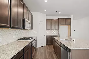 4967 Millican Dr, Pearland, TX 77584 - Photo 9