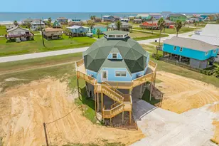 810 Surf Dr, Surfside Beach, TX 77541 - Photo 1