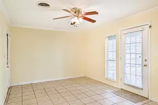 7010 Yucca Dr, Galveston, TX 77551 - Photo 13