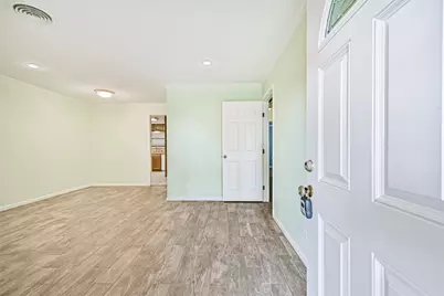 7010 Yucca Drive, Galveston, TX 77551 - Photo 5