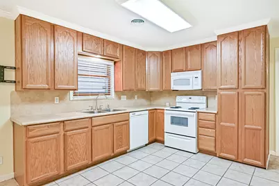 7010 Yucca Drive, Galveston, TX 77551 - Photo 11