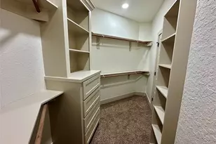 223 Laurel St, Lake Jackson, TX 77566 - Photo 15