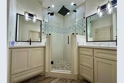 223 Laurel Street, Lake Jackson, TX 77566 - Photo 15