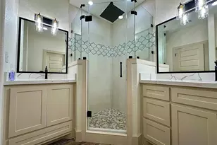 223 Laurel St, Lake Jackson, TX 77566 - Photo 15