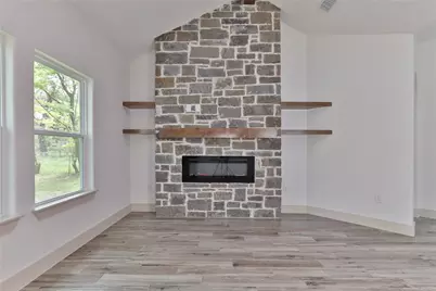 223 Laurel Street, Lake Jackson, TX 77566 - Photo 9