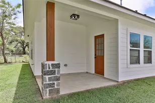 223 Laurel St, Lake Jackson, TX 77566 - Photo 21