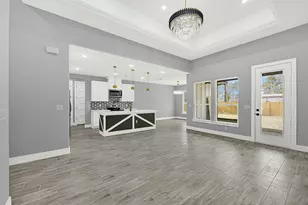 515 Fairfax Ln, Conroe, TX 77303 - Photo 9