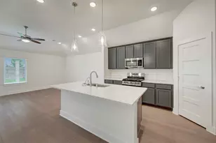 2203 Lone Bronco Blvd, Rosenberg, TX 77471 - Photo 11