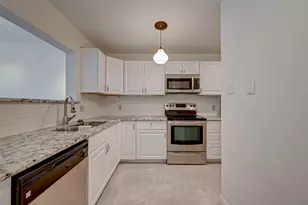 2829 Timmons Ln, Houston, TX 77027 - Photo 11
