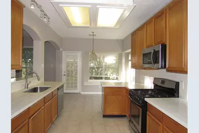 3519 Englewood Drive, Pearland, TX 77584 - Photo 9