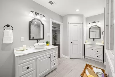 1405 Walton Street, Houston, TX 77009 - Photo 17