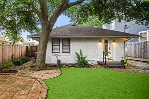721 Ralfallen St, Houston, TX 77008 - Photo 23