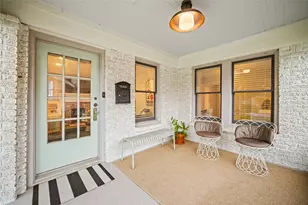 721 Ralfallen St, Houston, TX 77008 - Photo 3