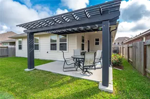 1851 Belle Pl, Alvin, TX 77511 - Photo 29