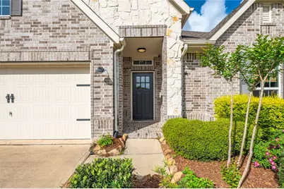 1851 Belle Place, Alvin, TX 77511 - Photo 3