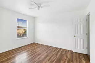 7938 Chatham Springs Ln, Cypress, TX 77433 - Photo 19
