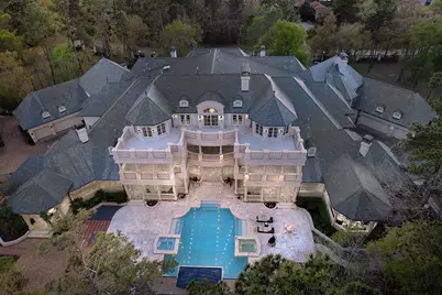 88 W Grand Regency Circle, The Woodlands, TX 77382 - Photo 43