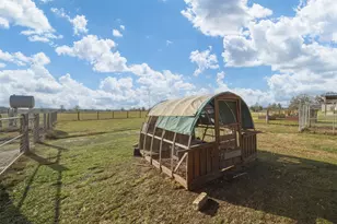 2324 Co Rd 353, Gause, TX 77857 - Photo 33