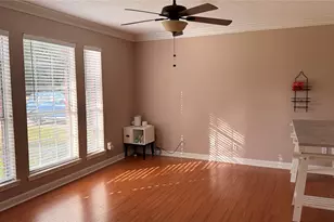 10310 Hedge Way Dr, Houston, TX 77065 - Photo 7