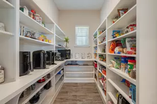 921 Azalea Dr, Franklin, TX 77856 - Photo 9