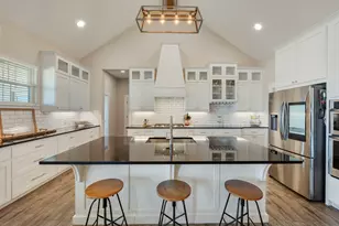 921 Azalea Dr, Franklin, TX 77856 - Photo 7