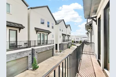 2014 Saint Charles Street, Houston, TX 77003 - Photo 5