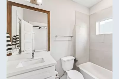 2014 Saint Charles Street, Houston, TX 77003 - Photo 13