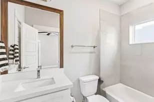 2014 St Charles St, Houston, TX 77003 - Photo 13