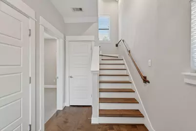 2014 Saint Charles Street, Houston, TX 77003 - Photo 9